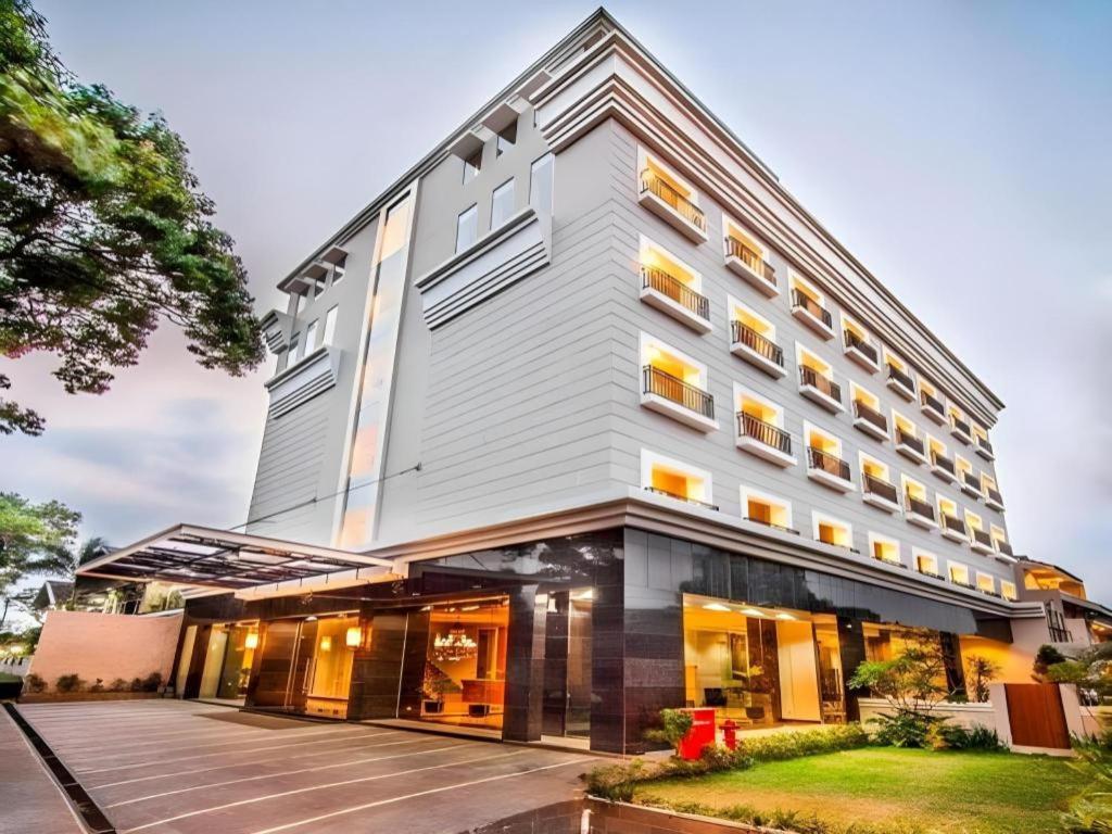 The Mirah Hotel Bogor Exteriér fotografie